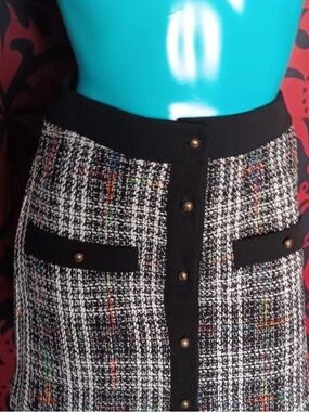 Black & White Tweed Button-Front Pencil Skirt
